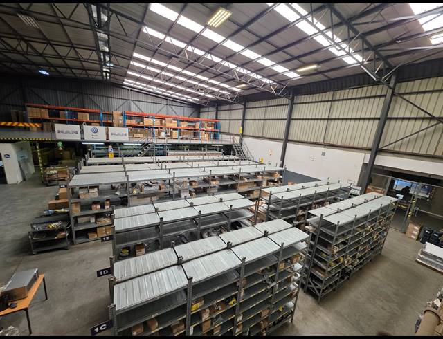 4,005M² WAREHOUSE FOR SALE IN CITY DEEP